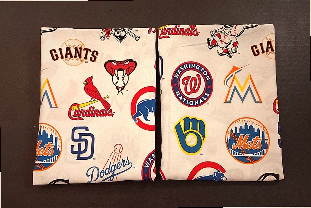 Pottery Barn Kids MLB Baseball Team Logos Pillowcases 2 Standard Cotton Bedding