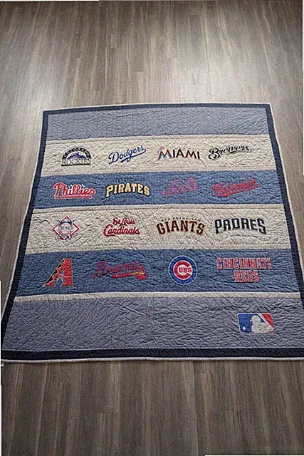 Pottery Barn MLB Baseball National League Team Logo Quilt Full Queen